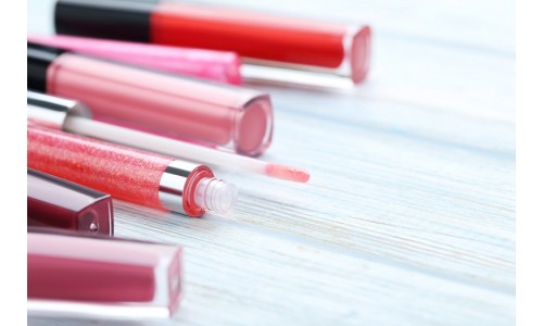 Lip Gloss για έντονο φυσικό χρώμα και πλούσιο όγκο